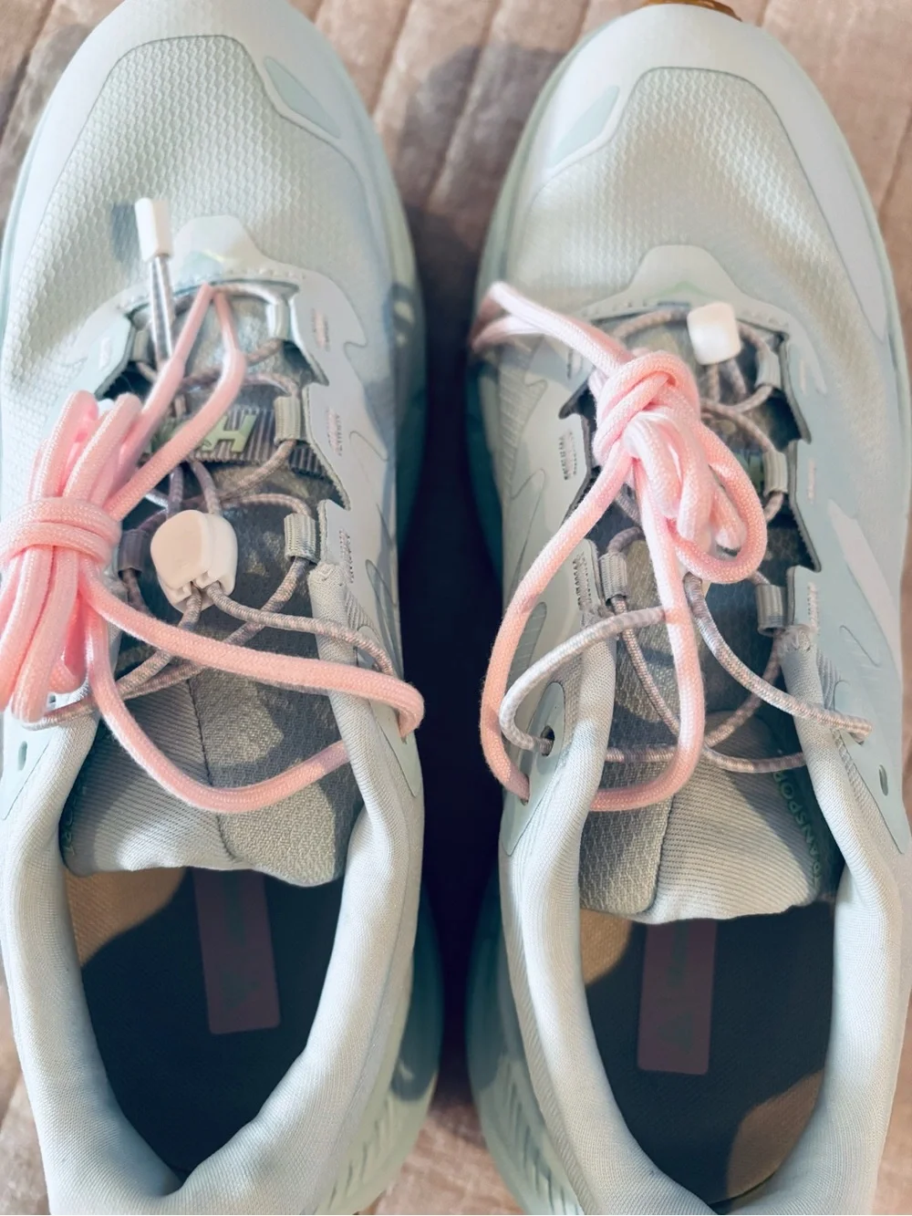 Hoka brand new